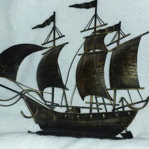 15th Century Metallic Caravel Sailing Vessel